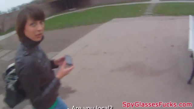 Пикапер соблазнил на минет в подъезде русскую девку - #1